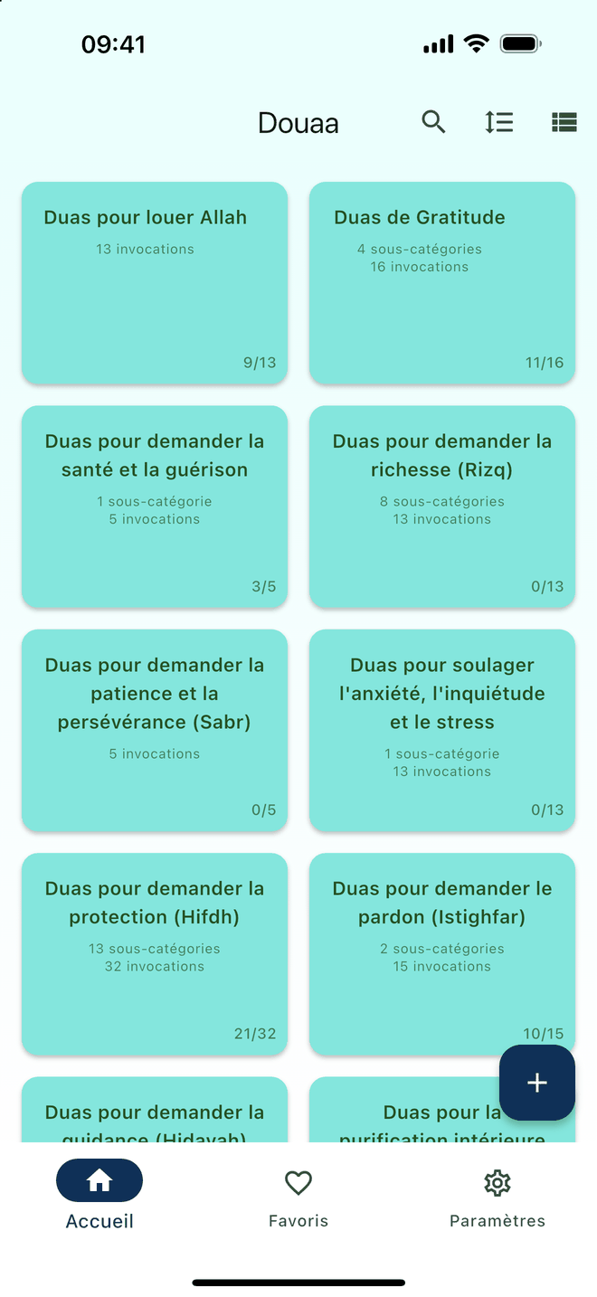 The Douaa home screen: a grid of themes such as praising Allah, gratitude, health and protection, each with its progress